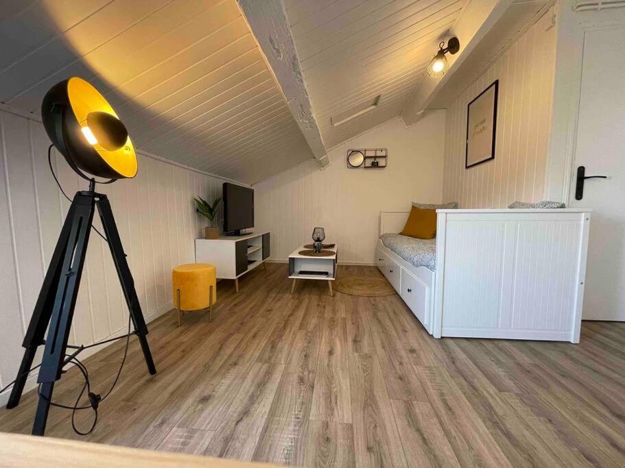 Studio Cosy, En Centre, Proche Gare, Vue Degagee วาลองซ์ ภายนอก รูปภาพ